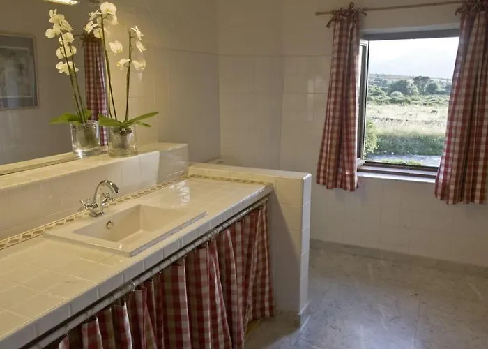 With 1 Bedroom Tatil Evi